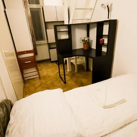 בית אירוח Keleti Center Big Flat Bedroom Private Use