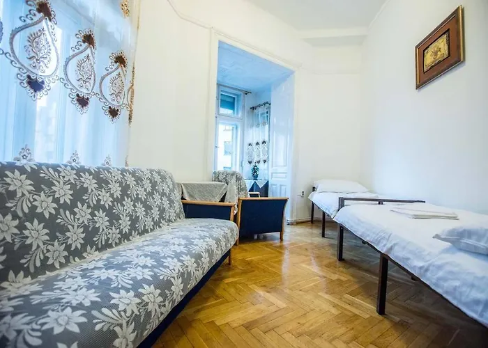 Homestay Keleti Center Big Flat Bedroom Private Use *